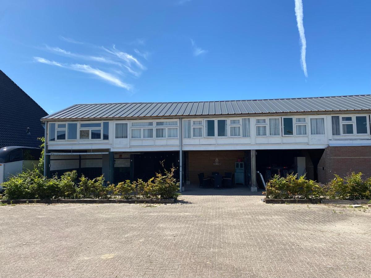 カストリクム Polderzicht Bed & Breakfast エクステリア 写真